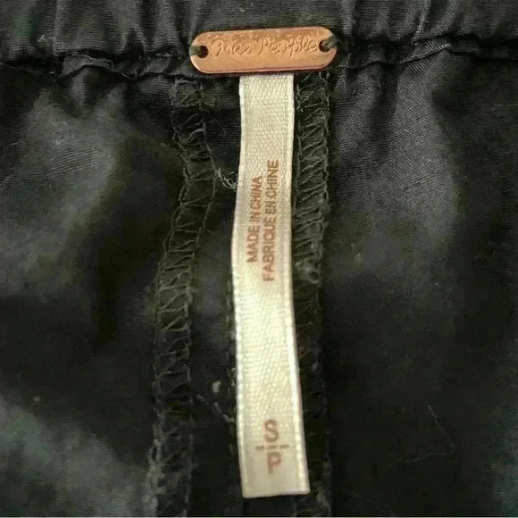 Free People Show Me Some Shoulder Top Black Size Small - Picture 10 of 12